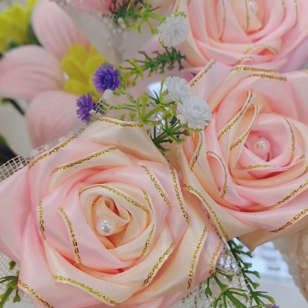 高級感のあるゴールドの縁取りリボン（幅4cm）。プロのフラワ - Wedding Package Gold のレビューと価格